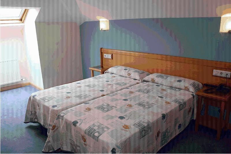 Hotel La Guindal アリオンダス 部屋 写真