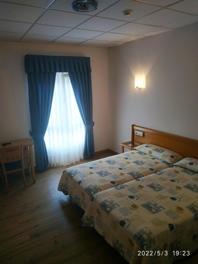 Hotel La Guindal アリオンダス エクステリア 写真